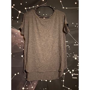 Women’s Gray Top